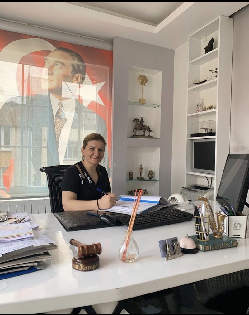 Av. Sema Karayel Düz