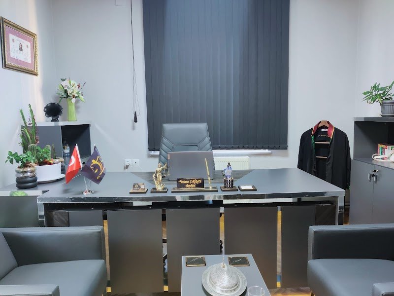 Avukat Nesime ÇAĞLAR (MSNNE HUKUK BROSU GAZİANTEP) Boşanma Ağır Ceza Miras Sağlık İcra Avukatı ANKARA en iyi