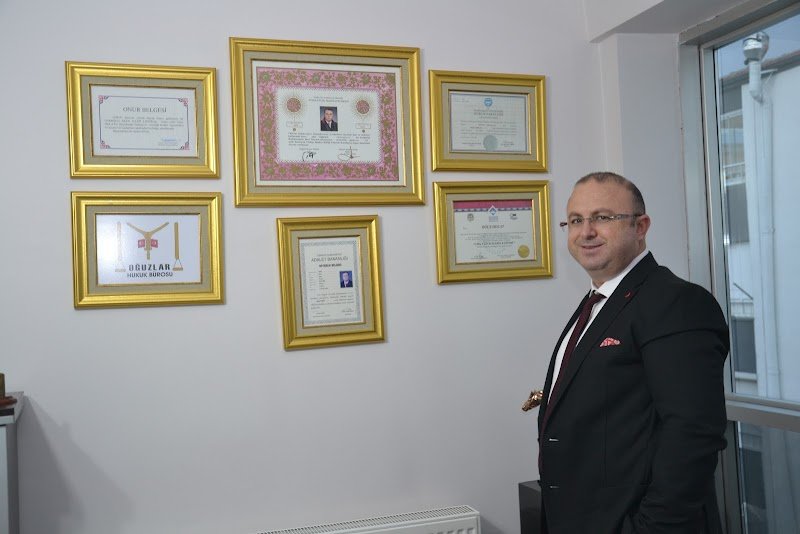 Kayseri Avukat Oğuz Holat Boşanma Avukatı Miras Avukatı İş Ve Trafik Kazası Avukatı