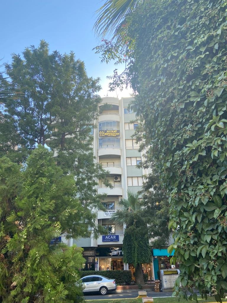 Av. Rüştü Kaan Akay - Akay Hukuk Bürosu