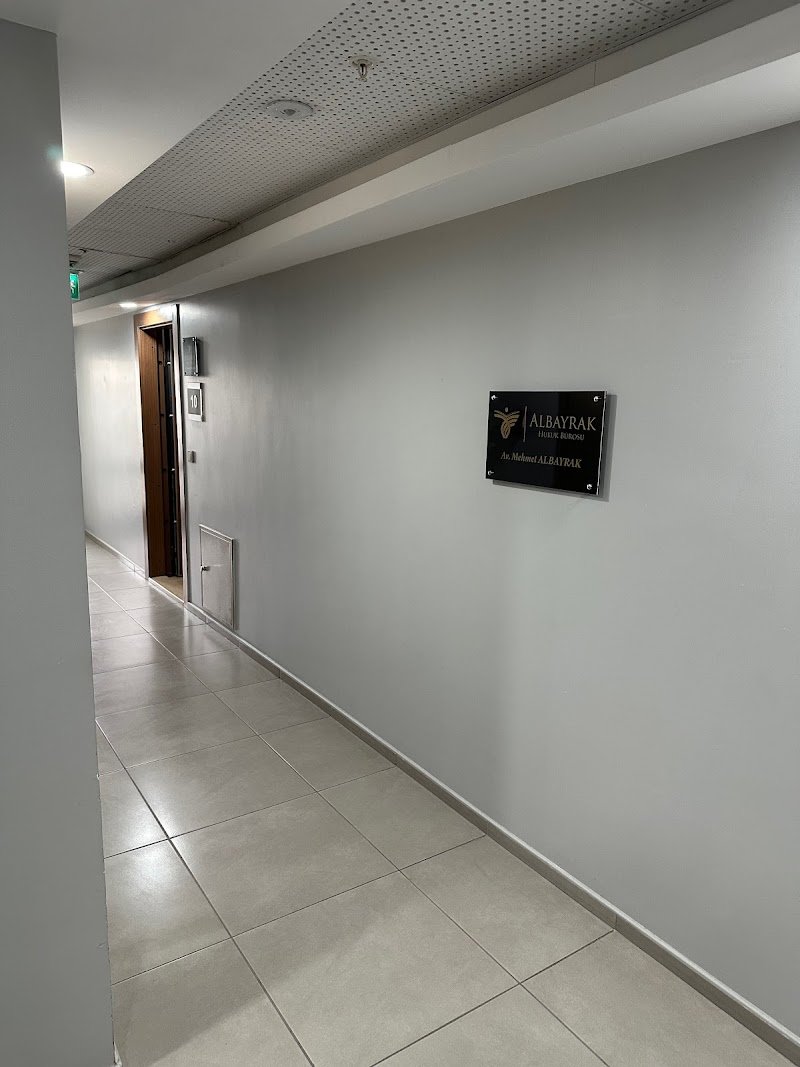 Avukat Mehmet Albayrak