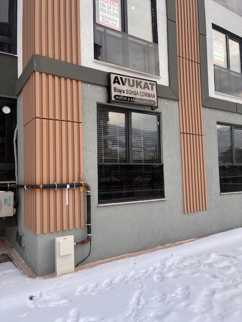 Avukat Büşra Sonsa Çorman
