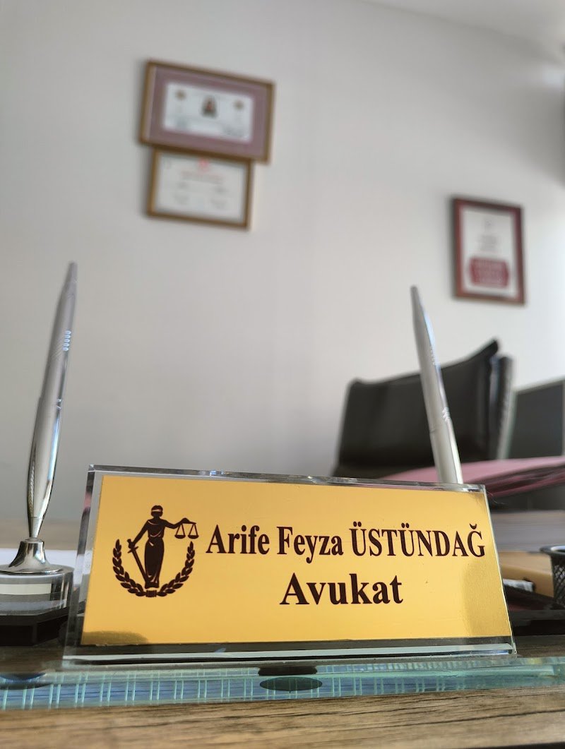 Avukat Arife Feyza ÜSTÜNDAĞ